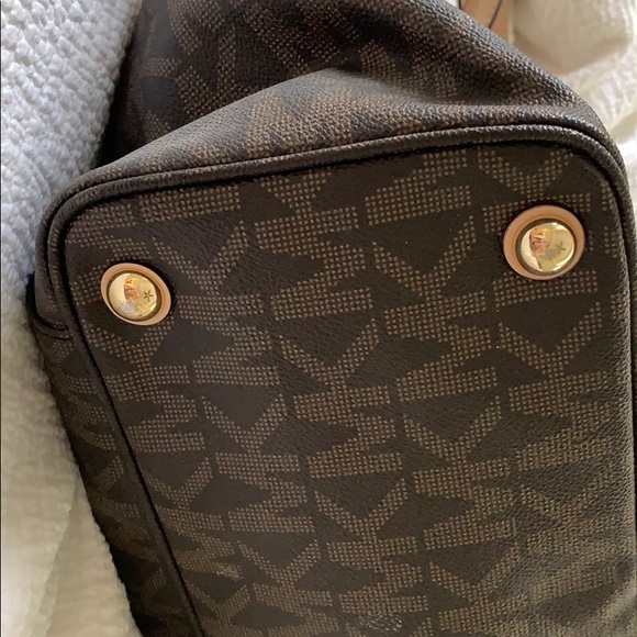 Michael Kors Purse - Picture 5 of 5